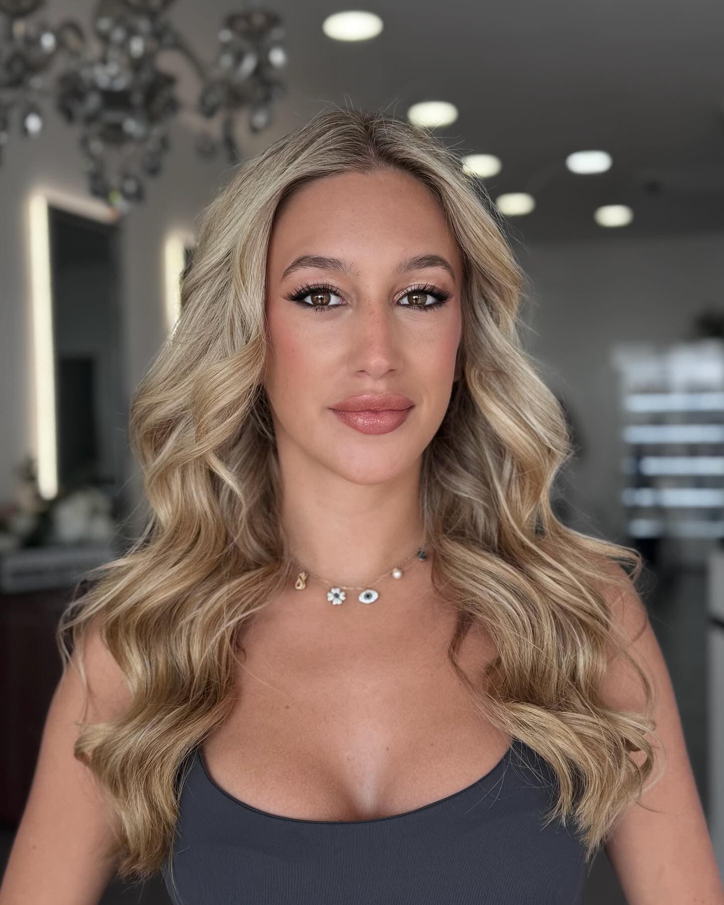 Bárbara Parada — cabelo ondulado com balayage